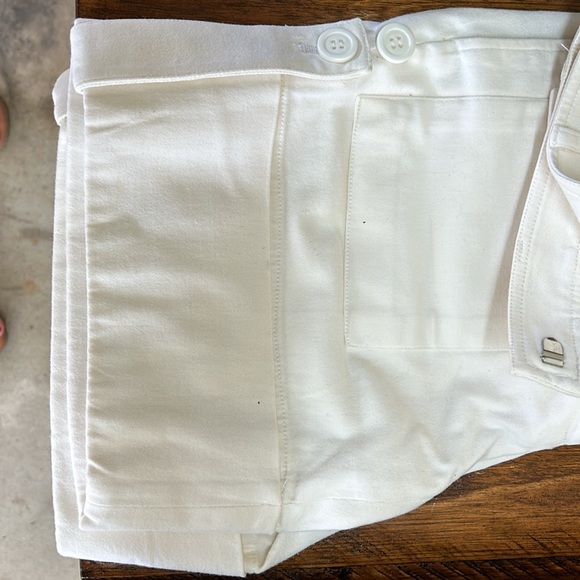 Cache size 4 Bermuda shorts - Picture 3 of 4